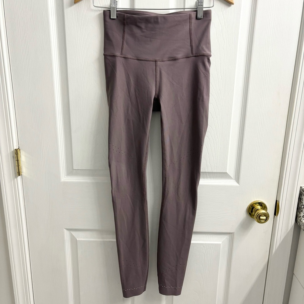 Lululemon Zoned In Leggings Size 6 Light Purple Pastel Reflective Activewear